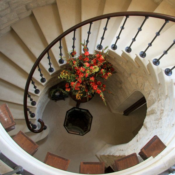 02-spiral-staircase-railing-dmg-architectural