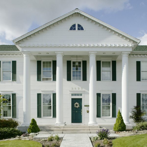 custom-columns-home-exterior-dmg-architectural
